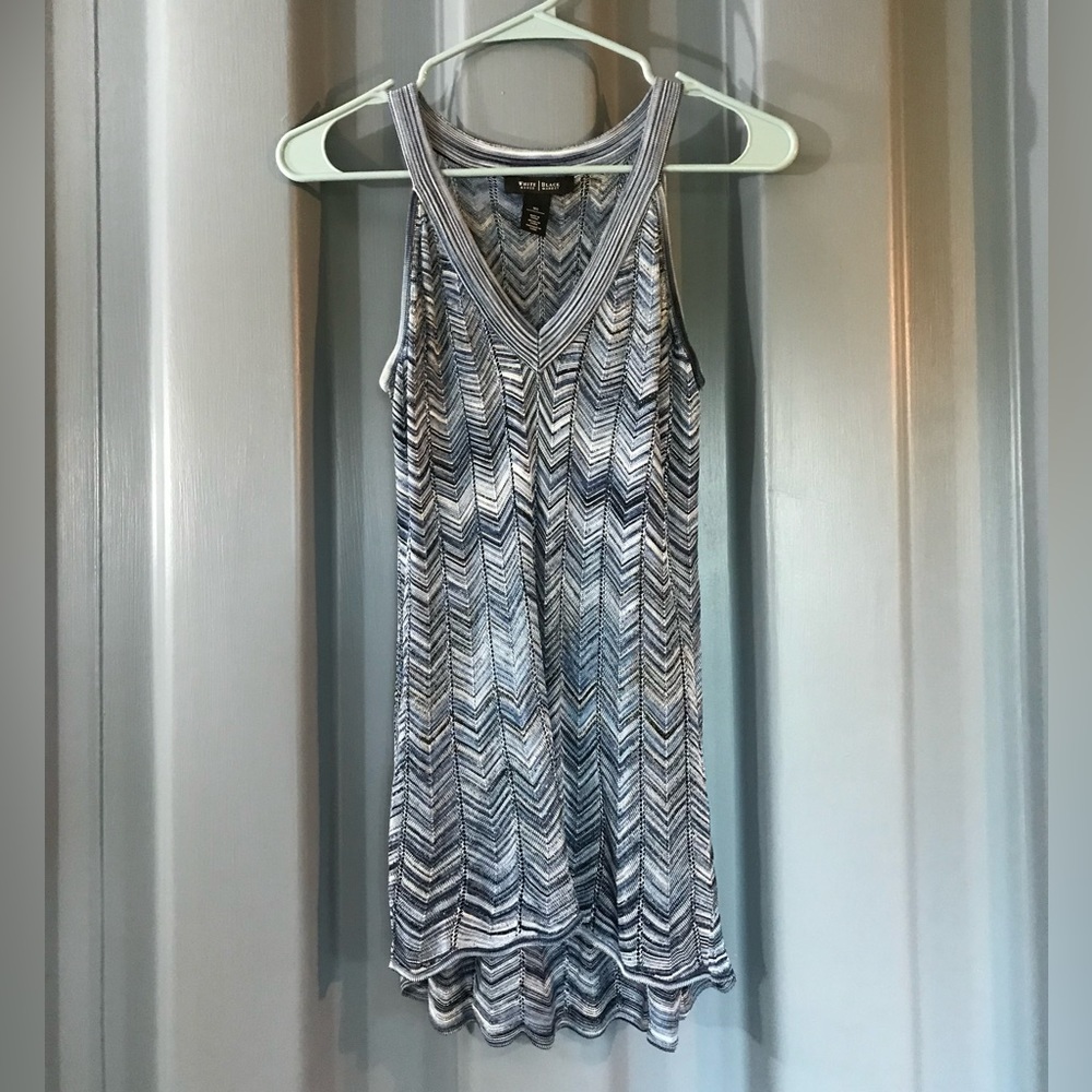 WHITE HOUSE BLACK MARKET TANK TOP